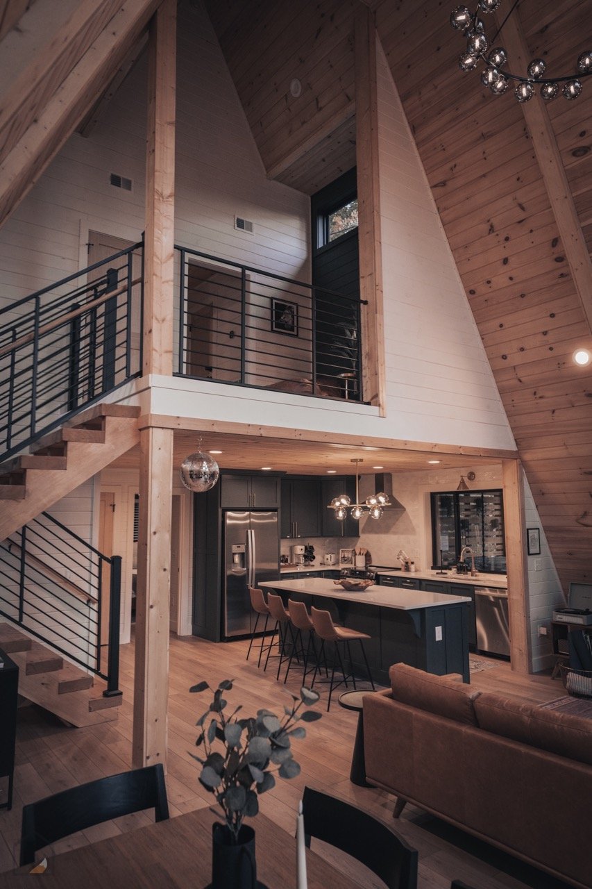 In the heart of Sevierville, Tennessee, amidst&nbsp;breathtaking views of the Great Smoky Mountains is a gorgeous custom A-Frame designed by James Knight of Reynard Custom Homes. Stella Luna is available as short term rental year round. 