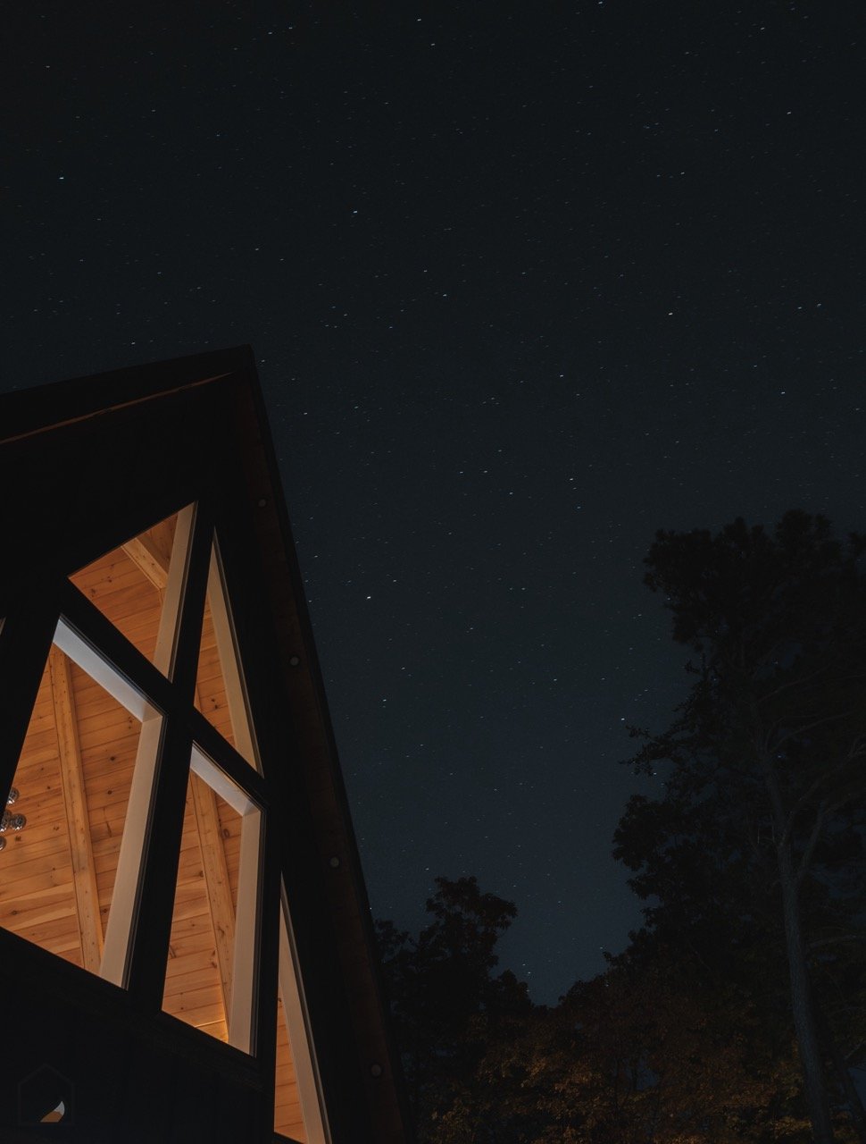 In the heart of Sevierville, Tennessee, amidst&nbsp;breathtaking views of the Great Smoky Mountains is a gorgeous custom A-Frame designed by James Knight of Reynard Custom Homes. Stella Luna is available as short term rental year round. 