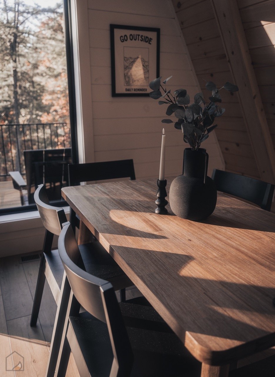 In the heart of Sevierville, Tennessee, amidst&nbsp;breathtaking views of the Great Smoky Mountains is a gorgeous custom A-Frame designed by James Knight of Reynard Custom Homes. Stella Luna is available as short term rental year round. 