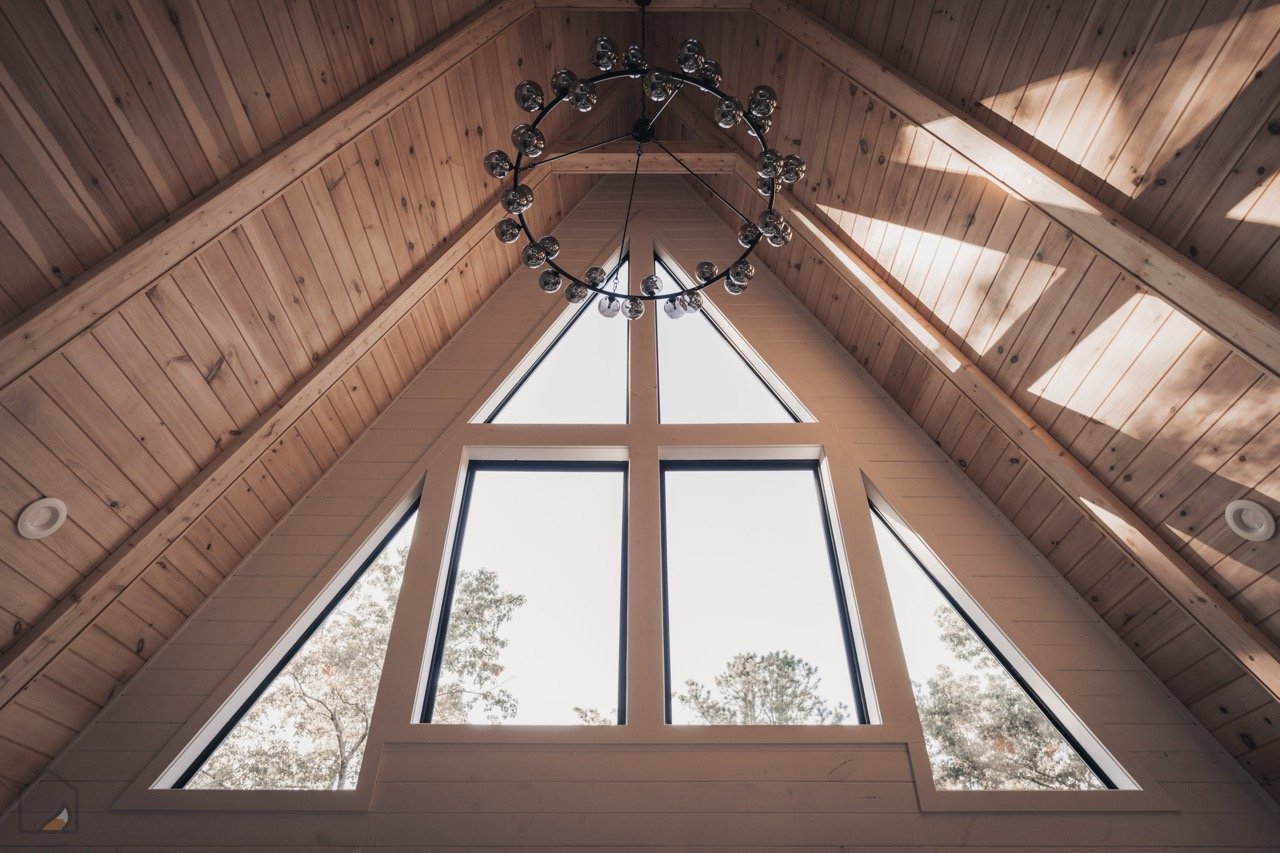 In the heart of Sevierville, Tennessee, amidst&nbsp;breathtaking views of the Great Smoky Mountains is a gorgeous custom A-Frame designed by James Knight of Reynard Custom Homes. Stella Luna is available as short term rental year round. 