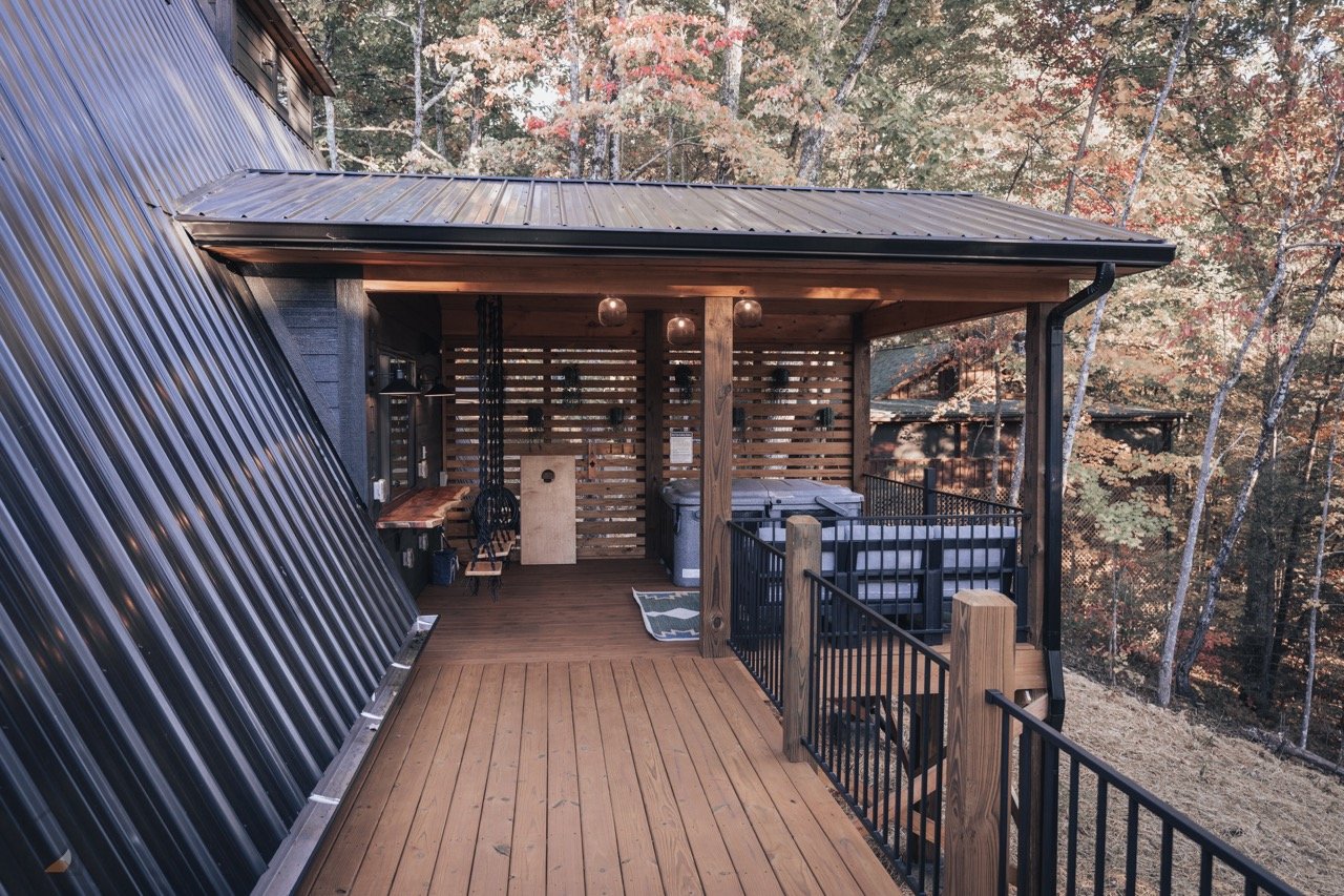 In the heart of Sevierville, Tennessee, amidst&nbsp;breathtaking views of the Great Smoky Mountains is a gorgeous custom A-Frame designed by James Knight of Reynard Custom Homes. Stella Luna is available as short term rental year round. 